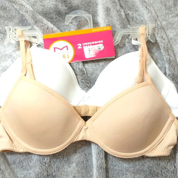 Maidenform Other - NWT Maidenform 2 bras underwire slight padding  34 A